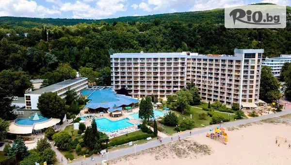 Лято 2026 в Хотел Калиакра Маре 4* на първа линия в Албена от 19 до 25 Август! All Inclusive нощувка + басейн с минерална вода, 2 шезлонга и 1 чадър на плажа