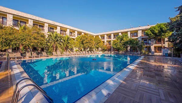 ТОП сезон на море в Iris Hotel & SPA 4* в Чанаккале, Турция ! 5 нощувки със закуски и вечери + дете до 7 г. Безплатно