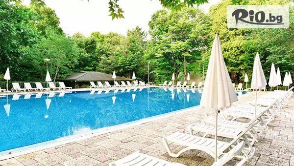 Лято 2026 в Реновирания Хотел Компас 4*, Албена! All Inclusive нощувка + басейн с минерална вода, 2 шезлонга и 1 чадър на плажа, от 2 Юли до 18 Август