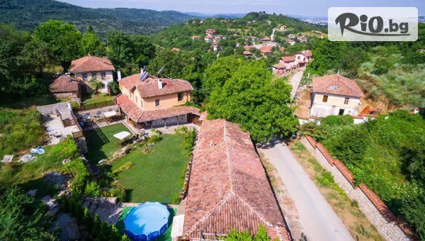 Групова Почивка в Чамурковата къща, Малки Чифлик край Велико Търново! Нощувка за до 17 или 25 човека + барбекю и механа