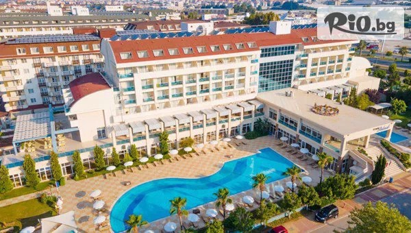 Самолетна почивка в Solivia Hotel 5* (ex. Titan Select Hotel) на 200 метра от плажа в Алания! През Септември и Октомври - 7 Ultra All Inclusive нощувки + водни пързалки